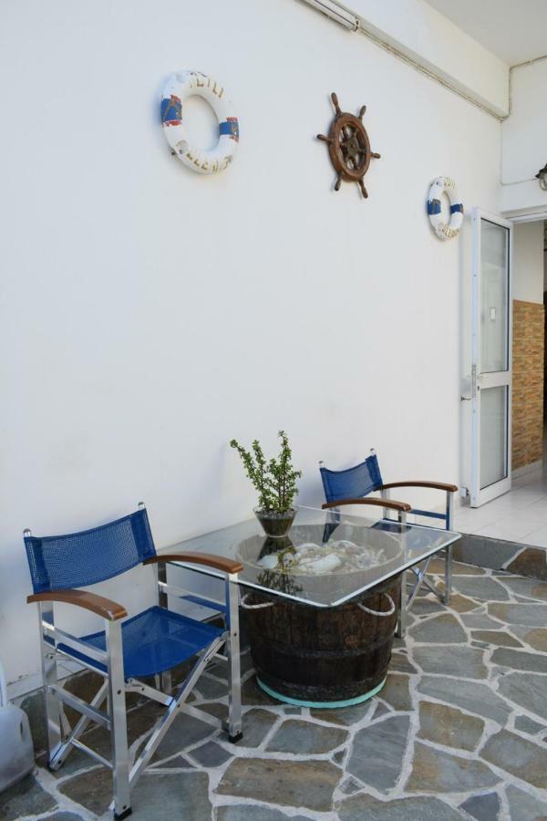 Oceanis Hotel Tirós Exterior foto